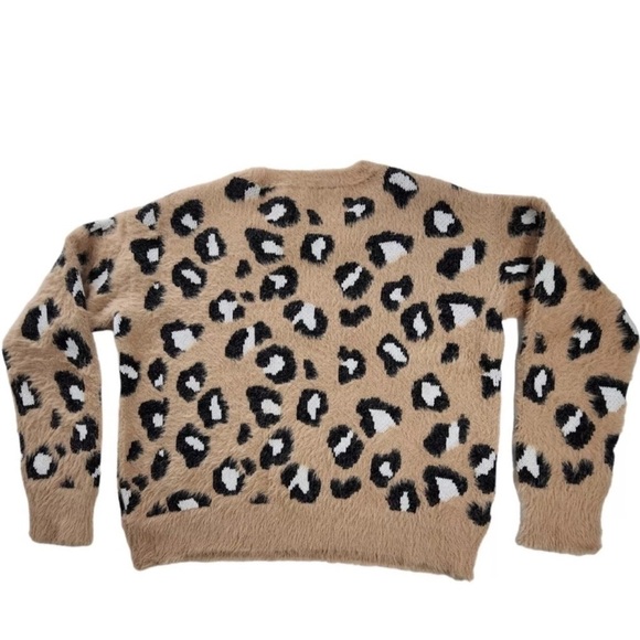 Illa Illa Fuzzy Oversized Leopard Print Sweater Size M/L - Picture 4 of 5